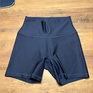 Infinite 5" Biker Shorts Aritzia